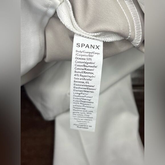Spanx on the go slim straight ankle pants classic white sz Medium Petite - Picture 4 of 8